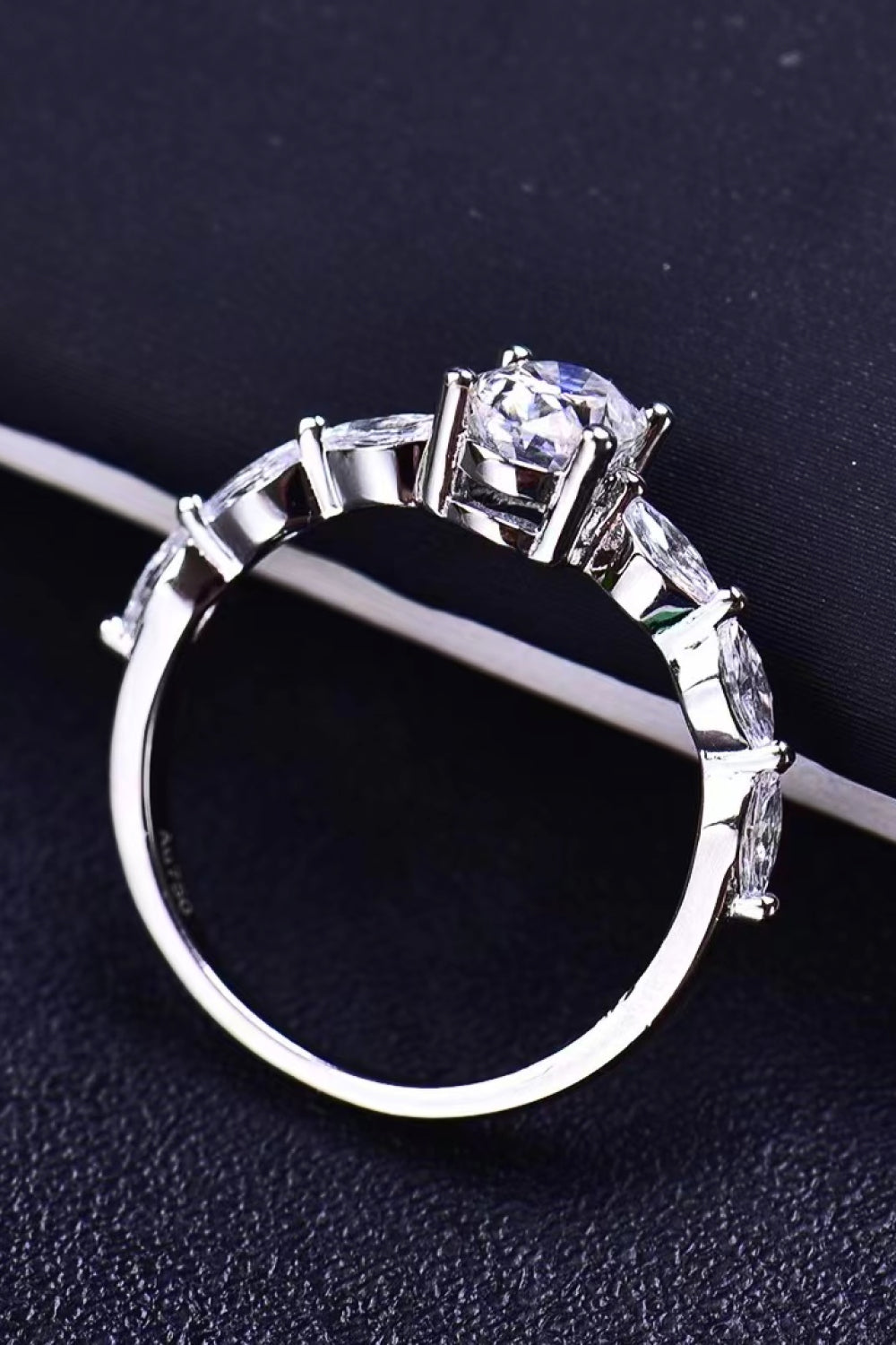 1 Carat Moissanite Oval Ring